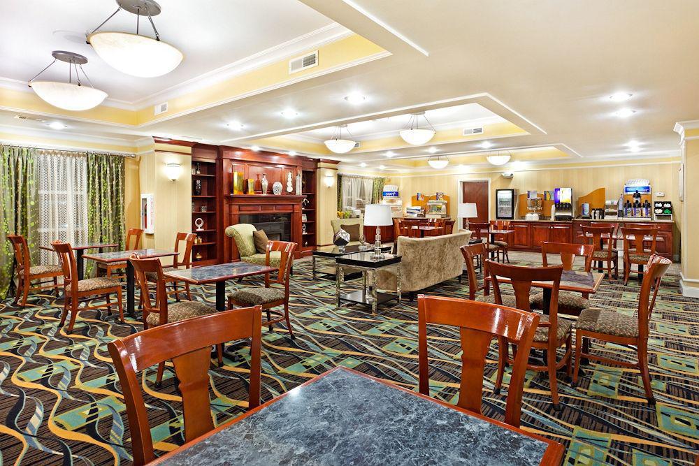 Holiday Inn Express & Suites Florence By Ihg Exteriér fotografie